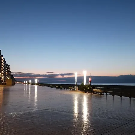 Betsy Met Direct Zeezicht Appartement *