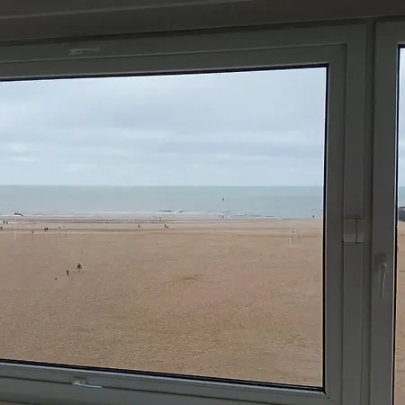 Appartement Betsy Met Direct Zeezicht Ostende
